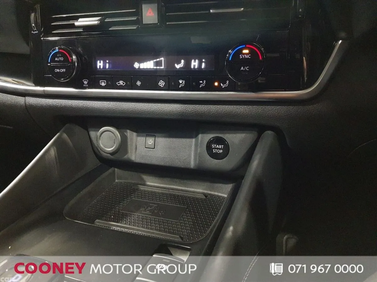 Nissan Qashqai MPV, Petrol Hybrid, 2023, Grey