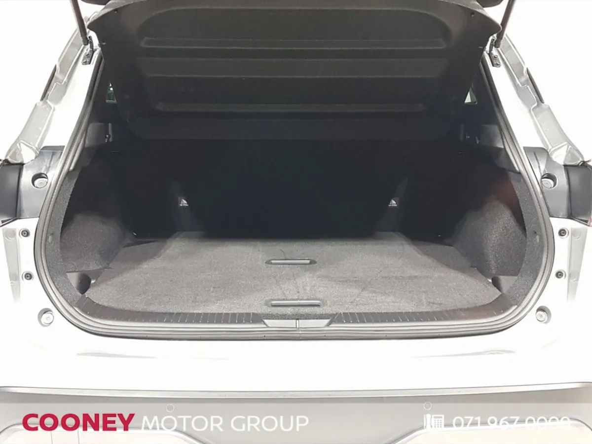 Nissan Qashqai MPV, Petrol Hybrid, 2023, Grey