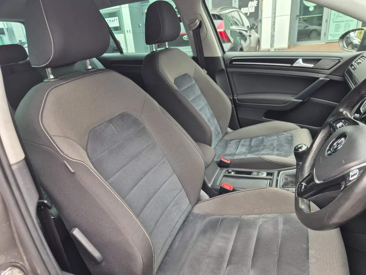 Volkswagen Golf Hatchback, Petrol, 2014, Grey