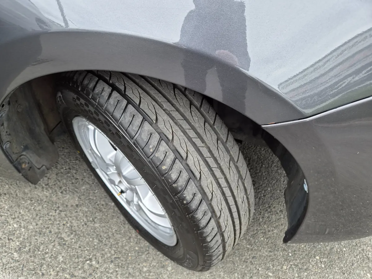 Toyota Prius MPV, Petrol Hybrid, 2012, Grey