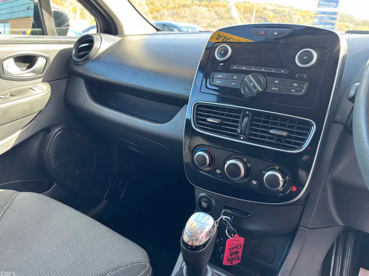 Renault Clio Hatchback, Petrol, 2017, Black