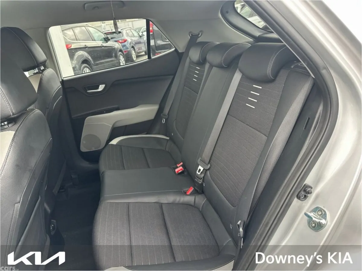 Kia Stonic Hatchback, Petrol, 2021, Grey