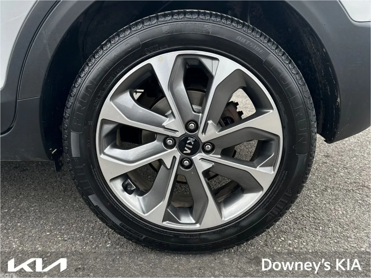 Kia Stonic Hatchback, Petrol, 2021, Grey