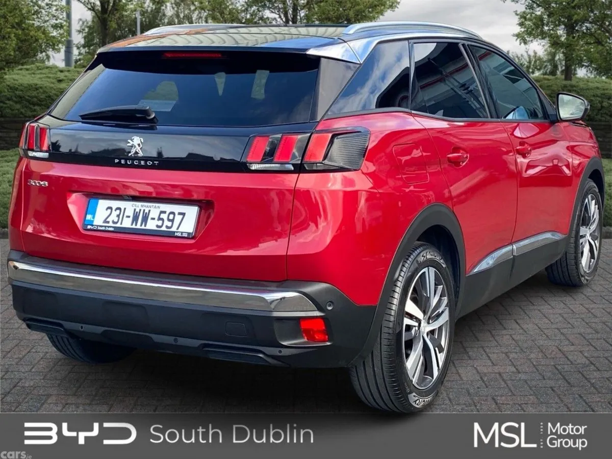 Peugeot 3008 MPV, Diesel, 2023, Red