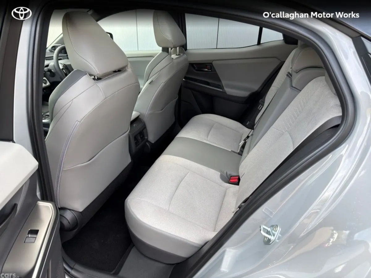 Toyota C-HR Estate, Electric, 2026, Grey