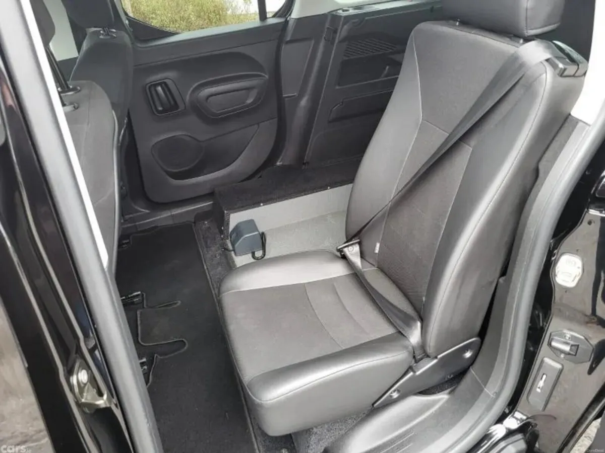 Citroen Berlingo MPV, Diesel, 2023, Black
