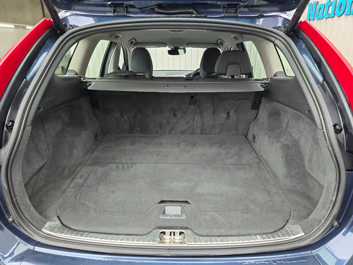 Volvo XC60 SUV, Diesel, 2014, Blue