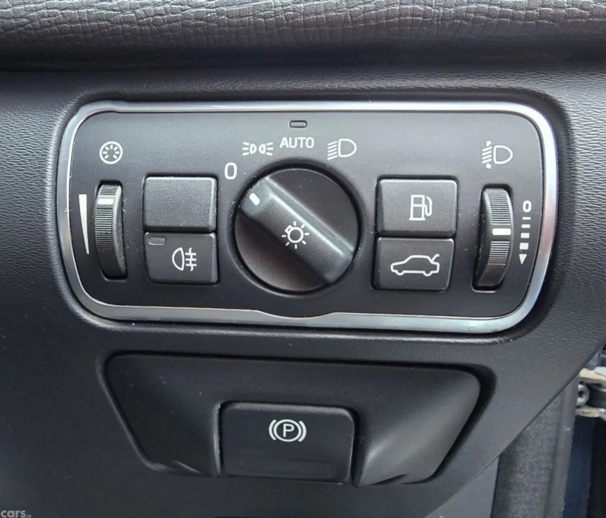Volvo XC60 SUV, Diesel, 2014, Blue