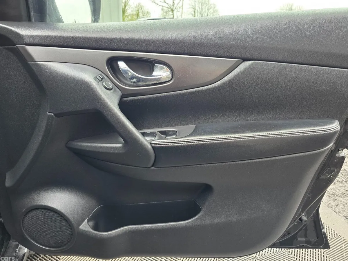 Nissan X-Trail SUV, Diesel, 2015, Black