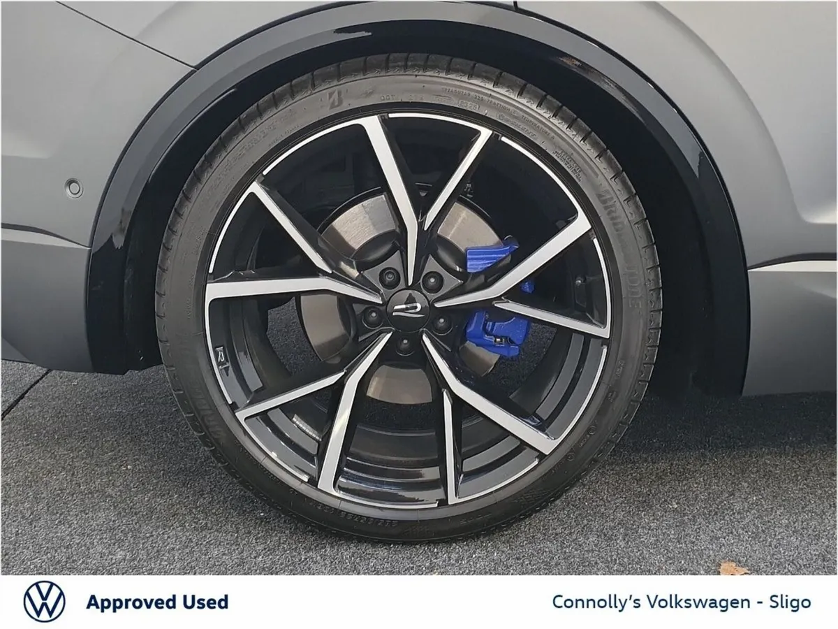 Volkswagen Touareg SUV, Petrol Plug-in Hybrid, 2026, Grey