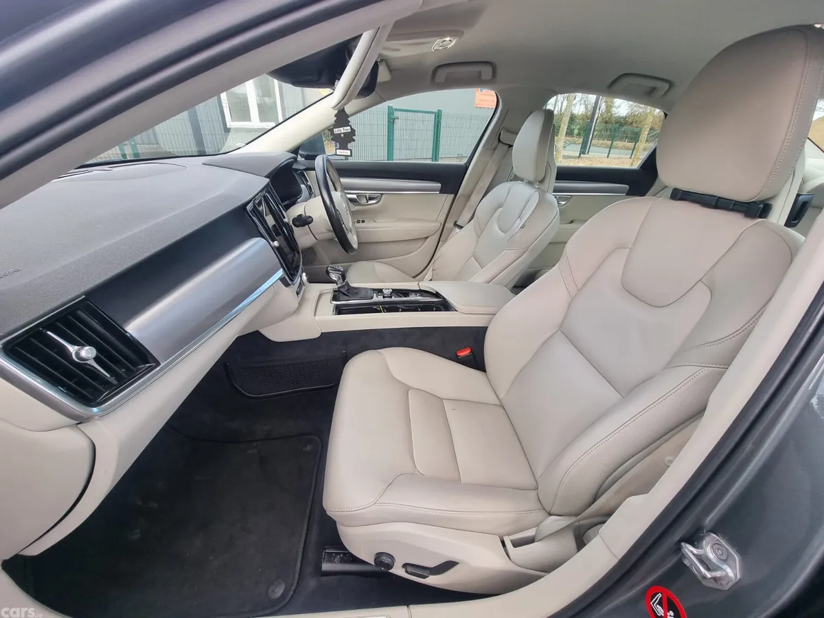Volvo S90 Saloon, Diesel, 2017, Grey