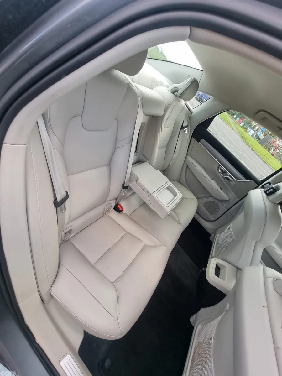 Volvo S90 Saloon, Diesel, 2017, Grey