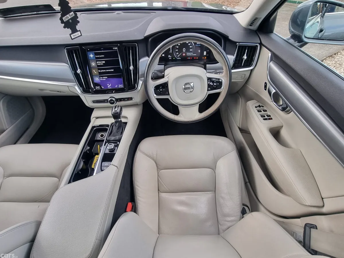 Volvo S90 Saloon, Diesel, 2017, Grey