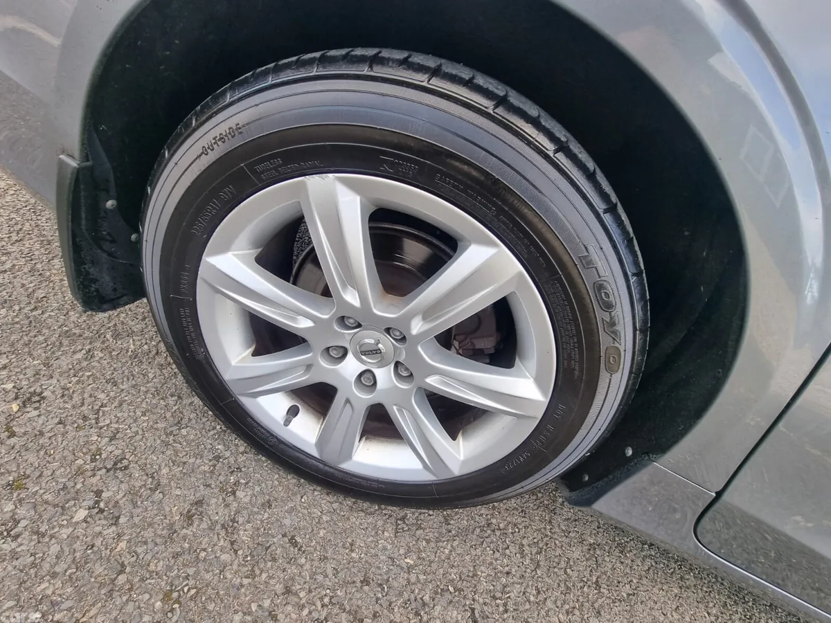 Volvo S90 Saloon, Diesel, 2017, Grey