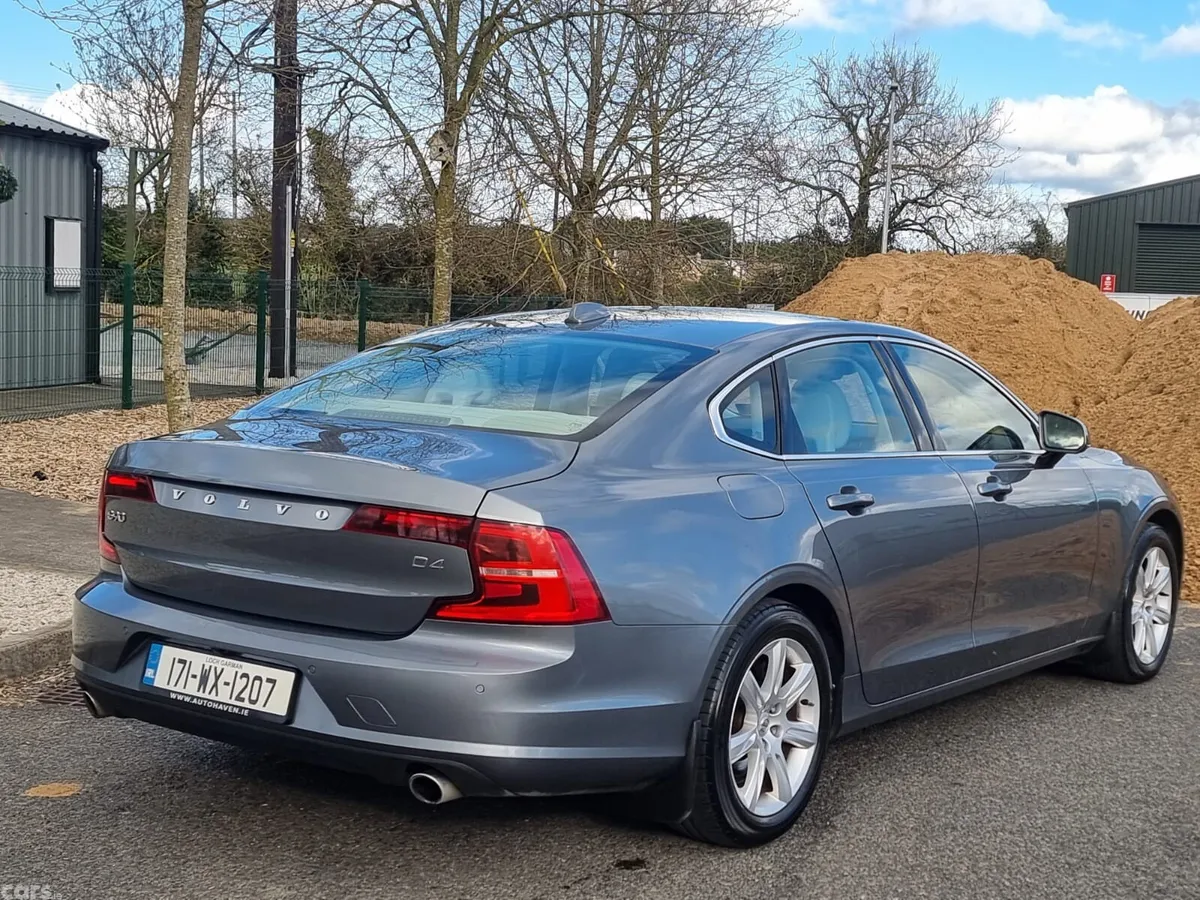 Volvo S90 Saloon, Diesel, 2017, Grey