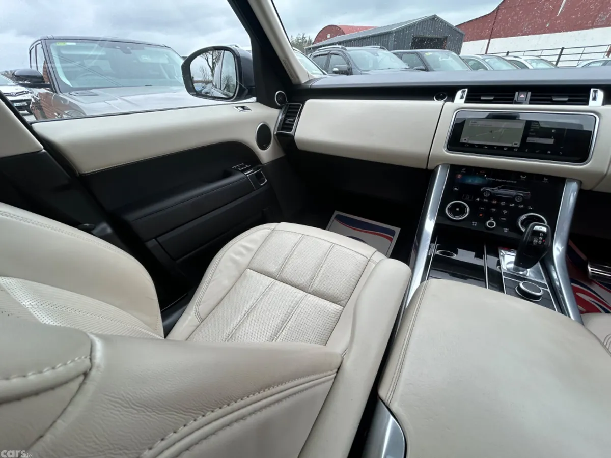Land Rover Range Rover SUV, Petrol Plug-in Hybrid, 2022, Grey