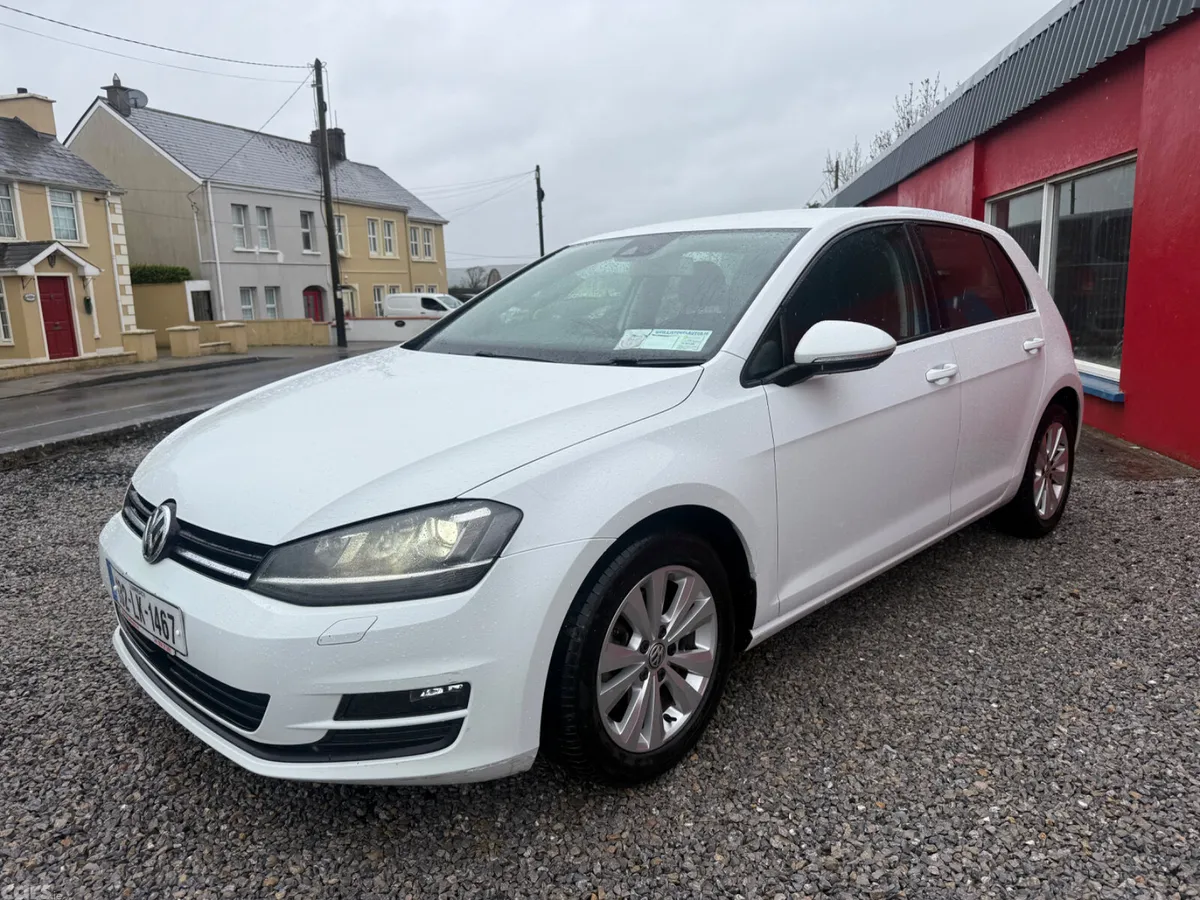 Volkswagen Golf Hatchback, Petrol, 2013, White