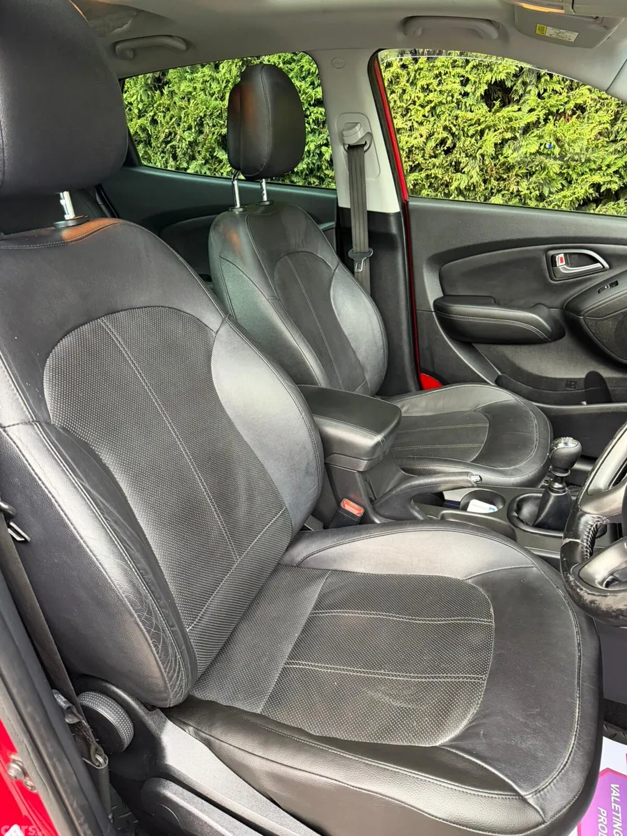 Hyundai ix35 SUV, Diesel, 2014, Red