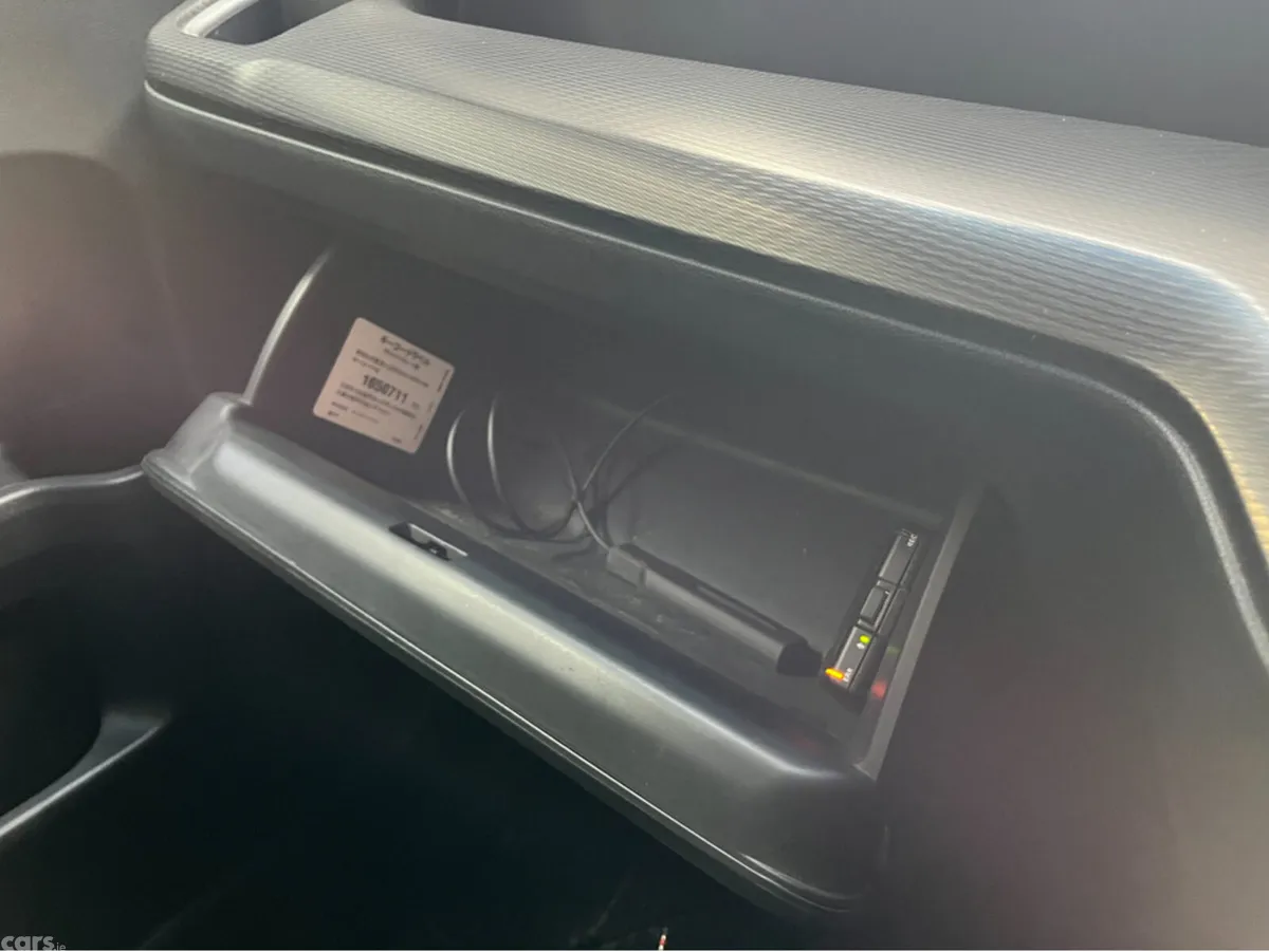 Honda Stepwagon MPV, Petrol Hybrid, 2020, White