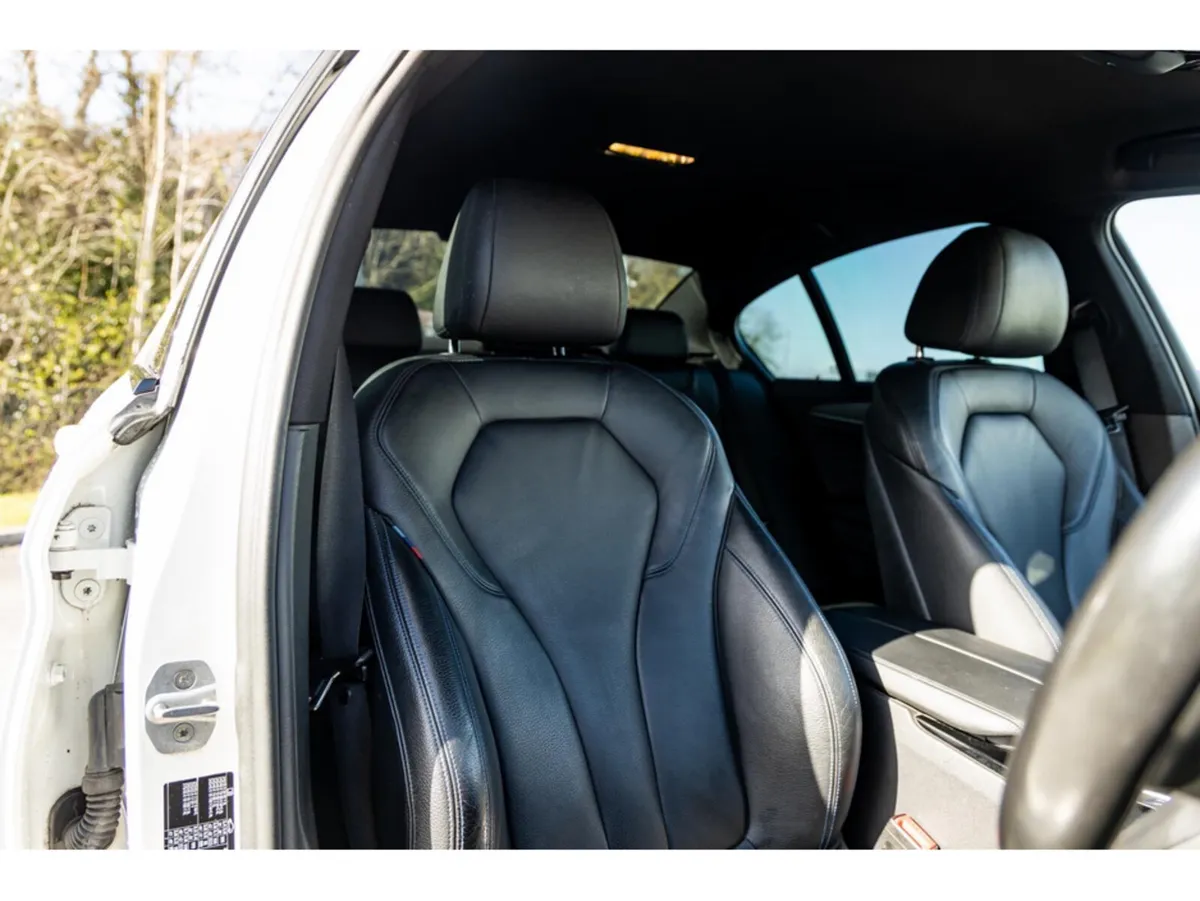 BMW 5-Series Saloon, Petrol Plug-in Hybrid, 2018, White