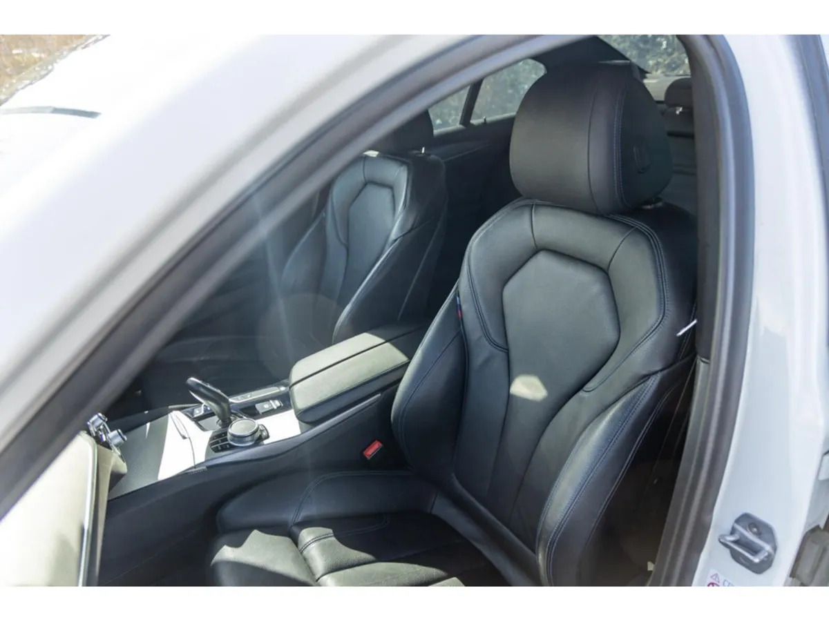 BMW 5-Series Saloon, Petrol Plug-in Hybrid, 2018, White