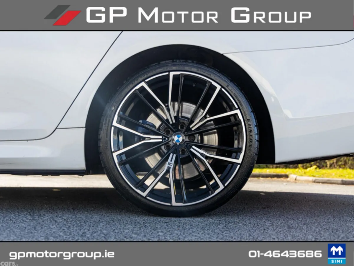 BMW 5-Series Saloon, Petrol Plug-in Hybrid, 2018, White