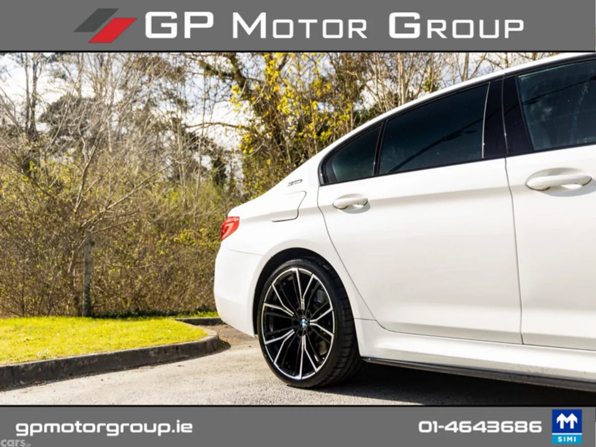 BMW 5-Series Saloon, Petrol Plug-in Hybrid, 2018, White