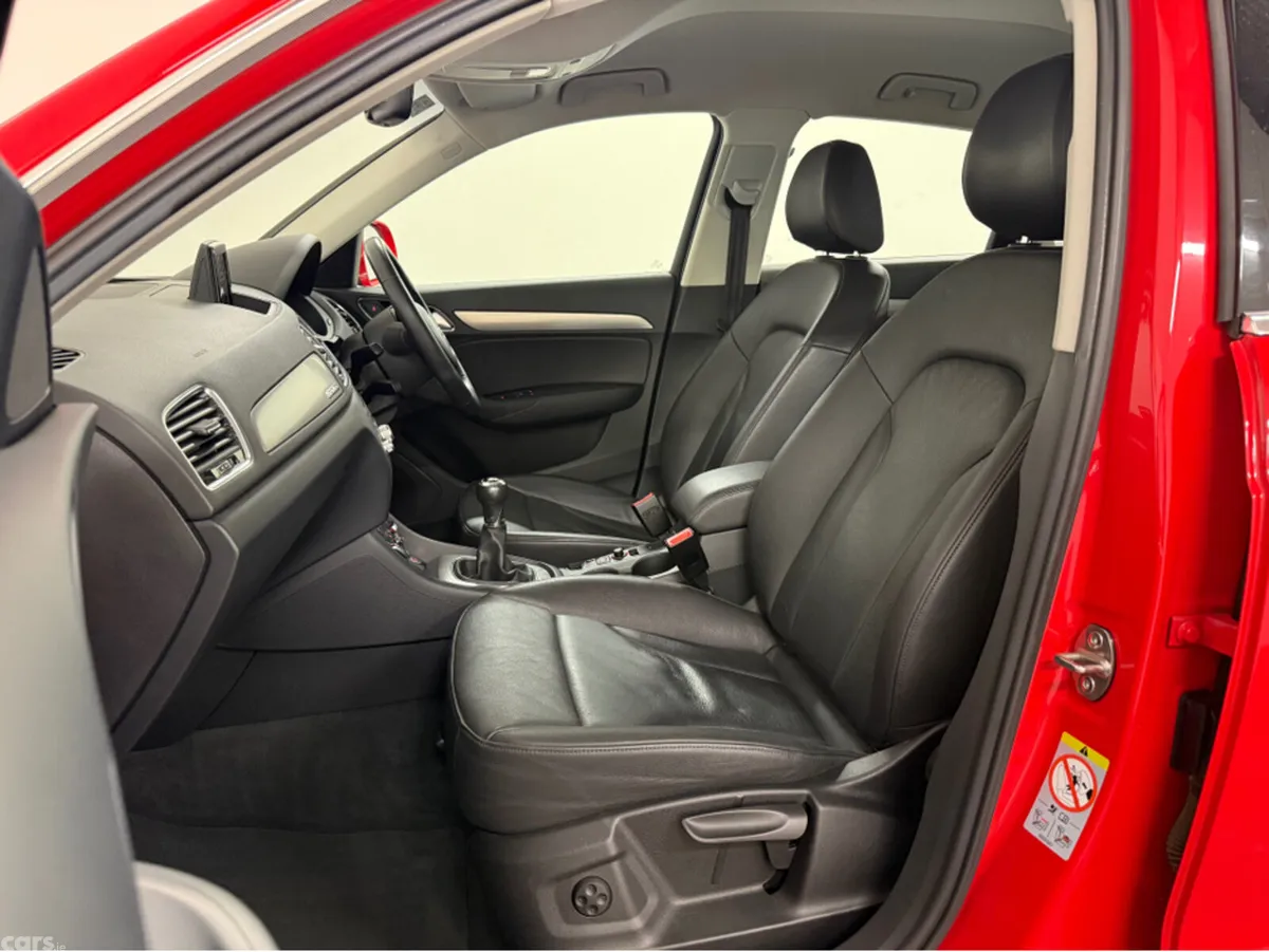 Audi Q3 SUV, Diesel, 2017, Red