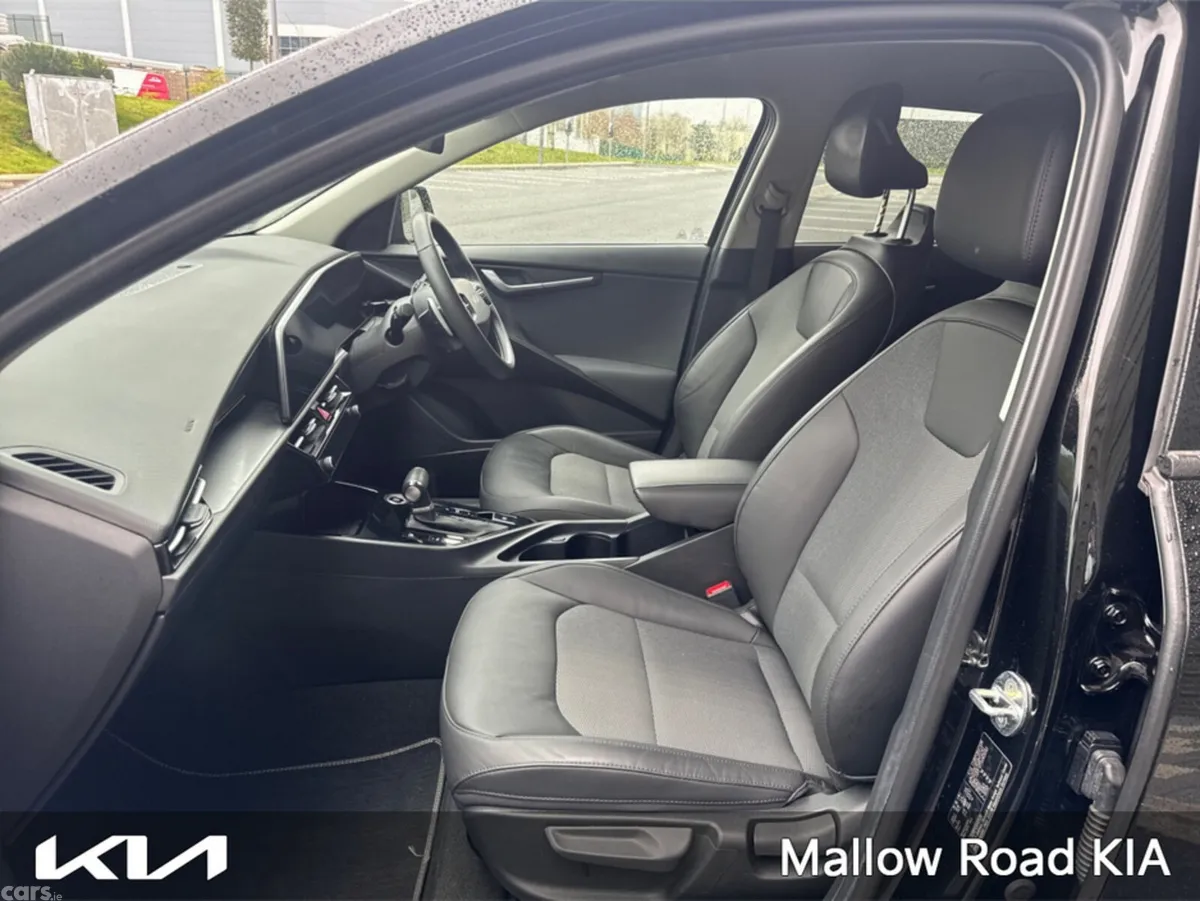 Kia Niro MPV, Petrol Plug-in Hybrid, 2023, Black