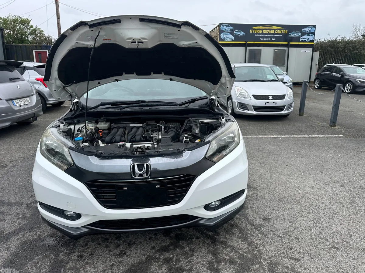 Honda Vezel SUV, Petrol Hybrid, 2014, White