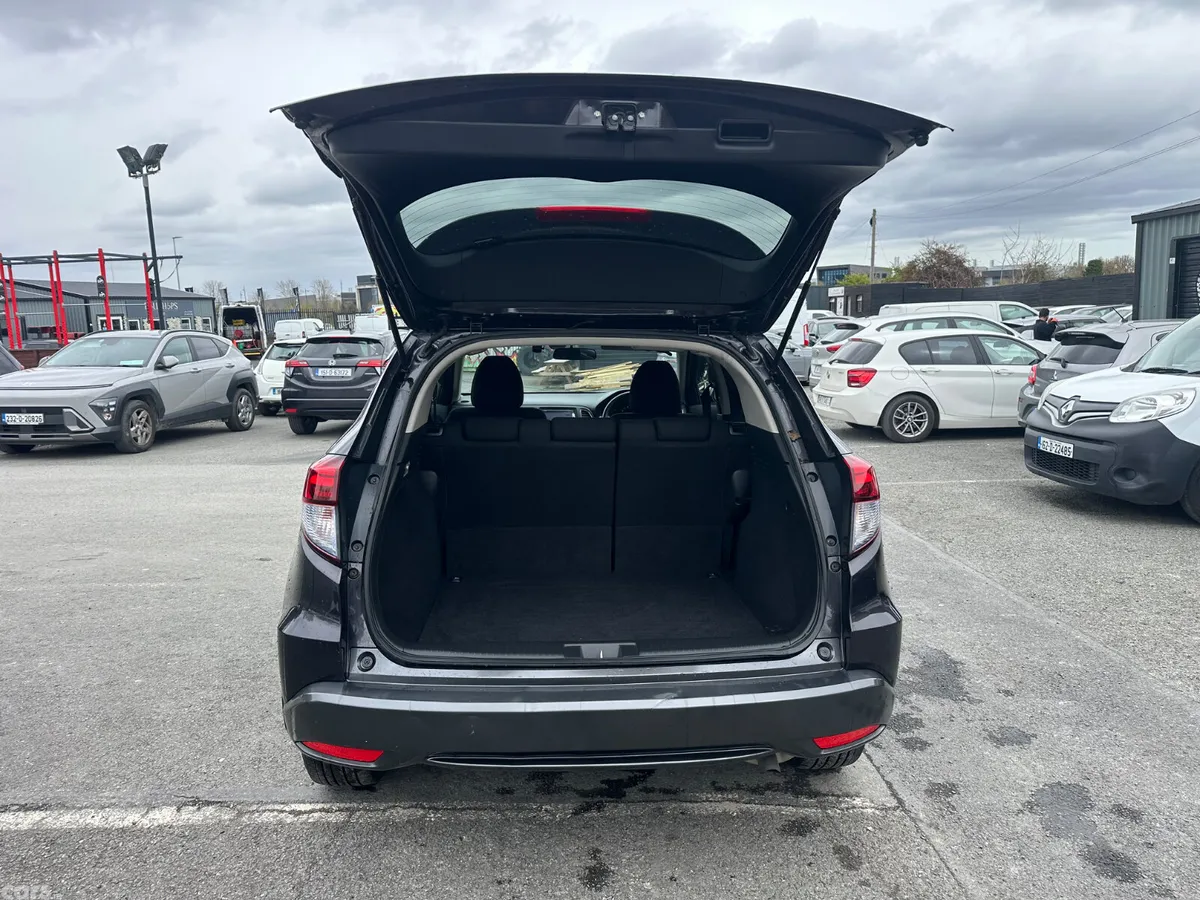 Honda Vezel MPV, Petrol Hybrid, 2015, Grey