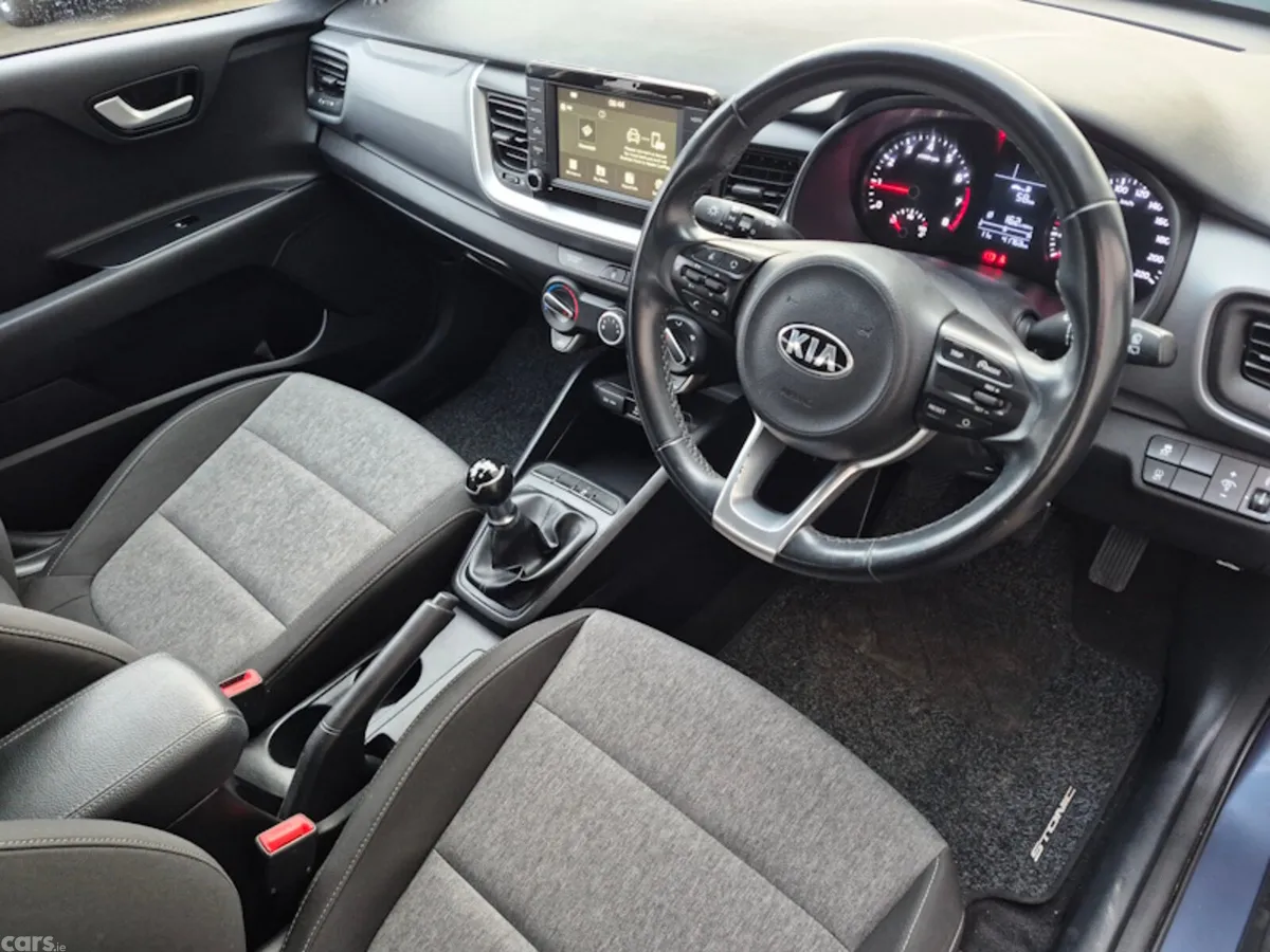 Kia Stonic SUV, Petrol, 2019, Blue