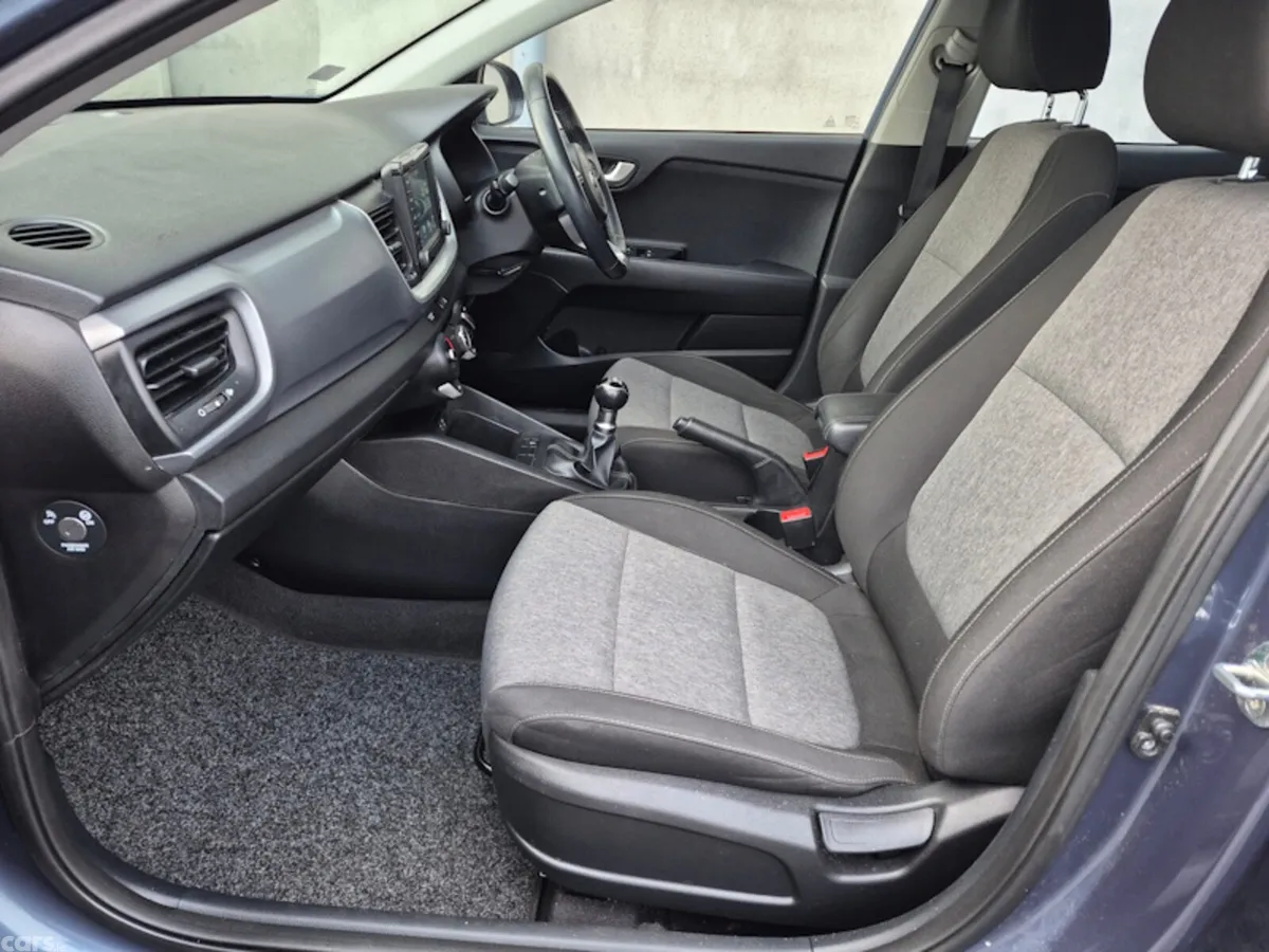 Kia Stonic SUV, Petrol, 2019, Blue