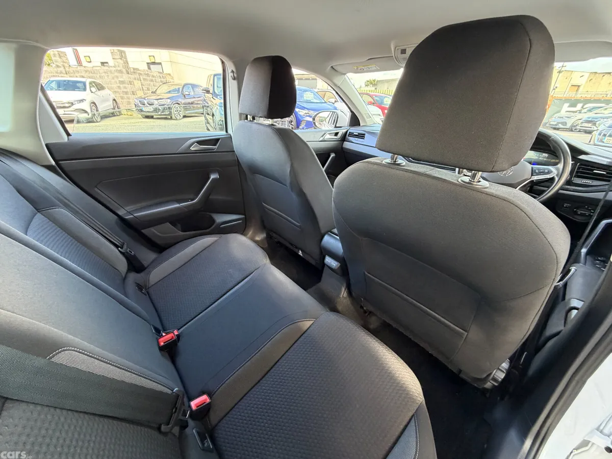 Volkswagen Taigo Estate/Jeep, Petrol, 2023, White