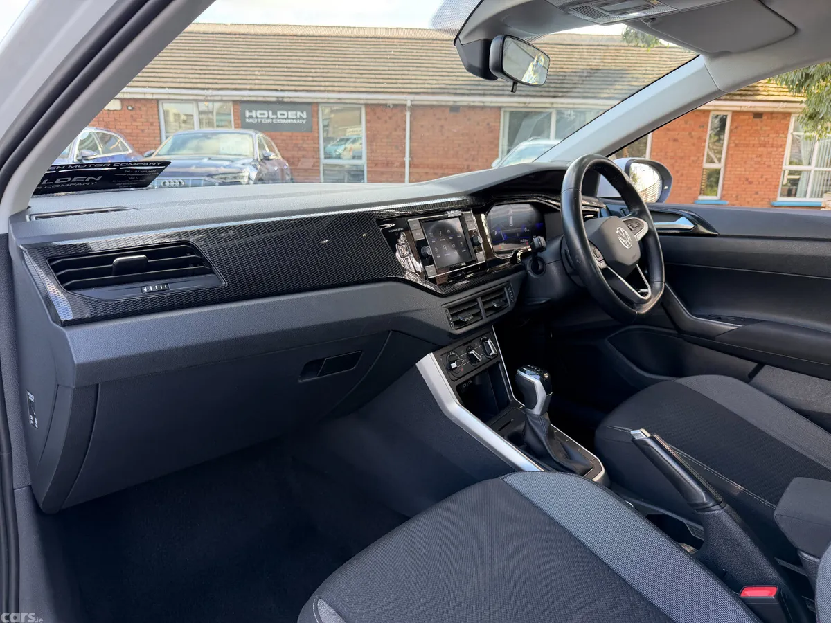 Volkswagen Taigo Estate/Jeep, Petrol, 2023, White