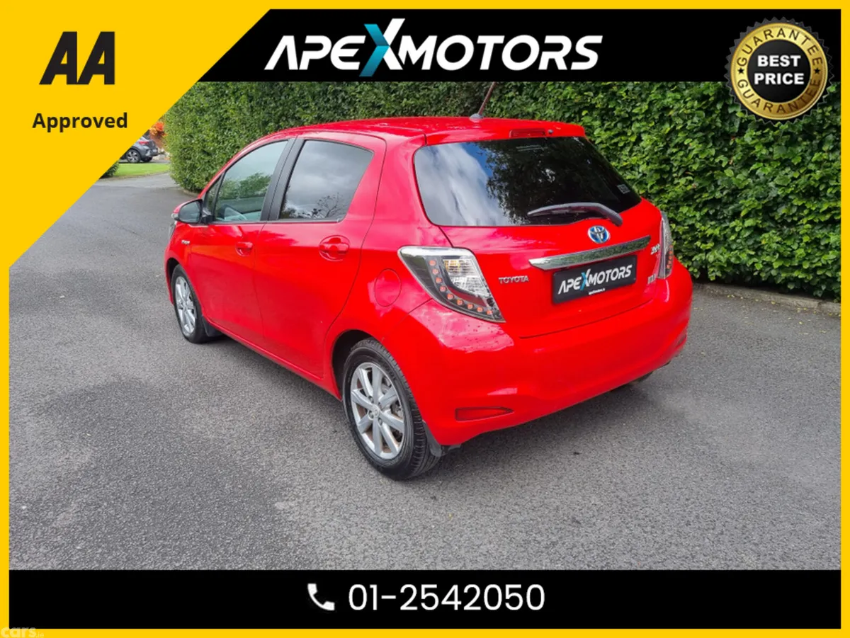 Toyota Yaris Hatchback, Petrol Hybrid, 2014, Red