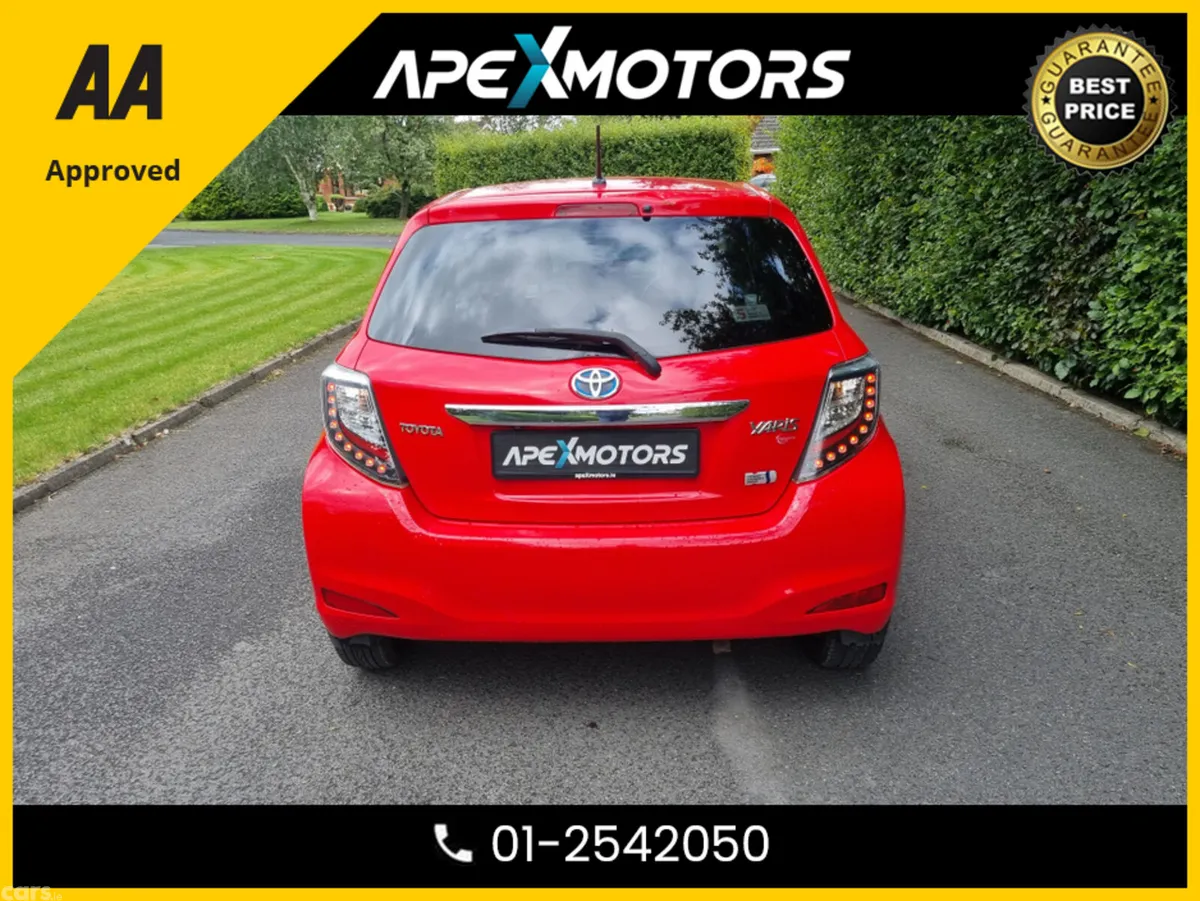 Toyota Yaris Hatchback, Petrol Hybrid, 2014, Red