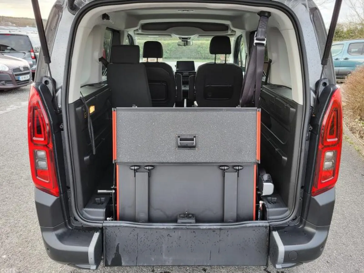 Citroen Berlingo MPV, Diesel, 2024, Grey