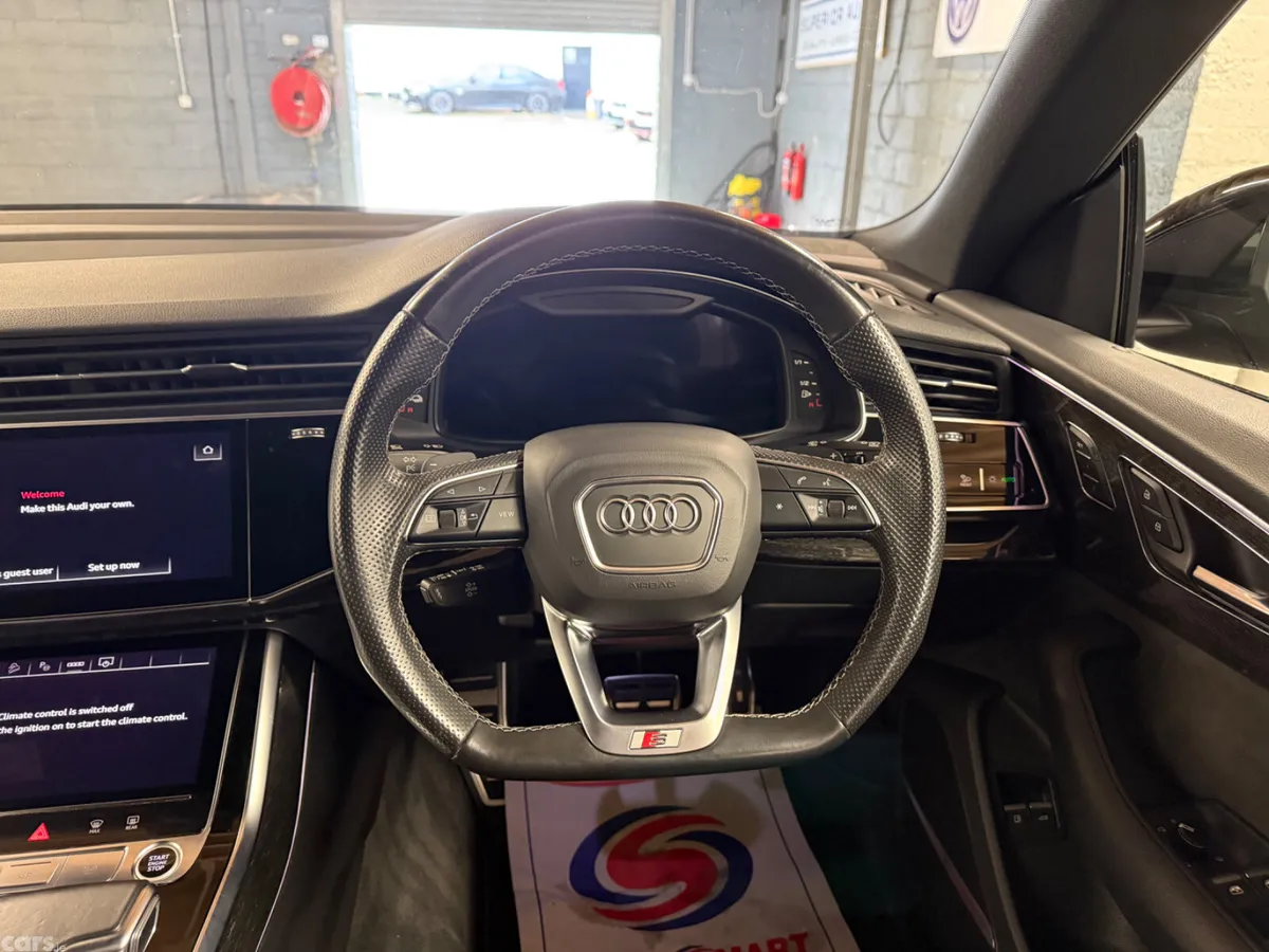 Audi Q8 SUV, Petrol Hybrid, 2022, Black