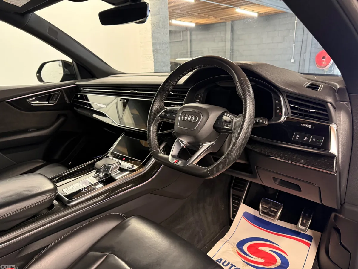 Audi Q8 SUV, Petrol Hybrid, 2022, Black