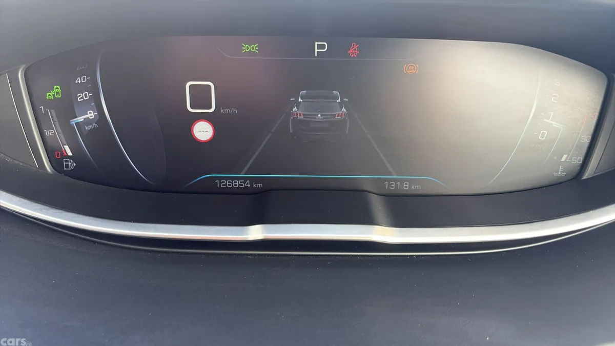 Peugeot 3008 MPV, Petrol, 2018, Black