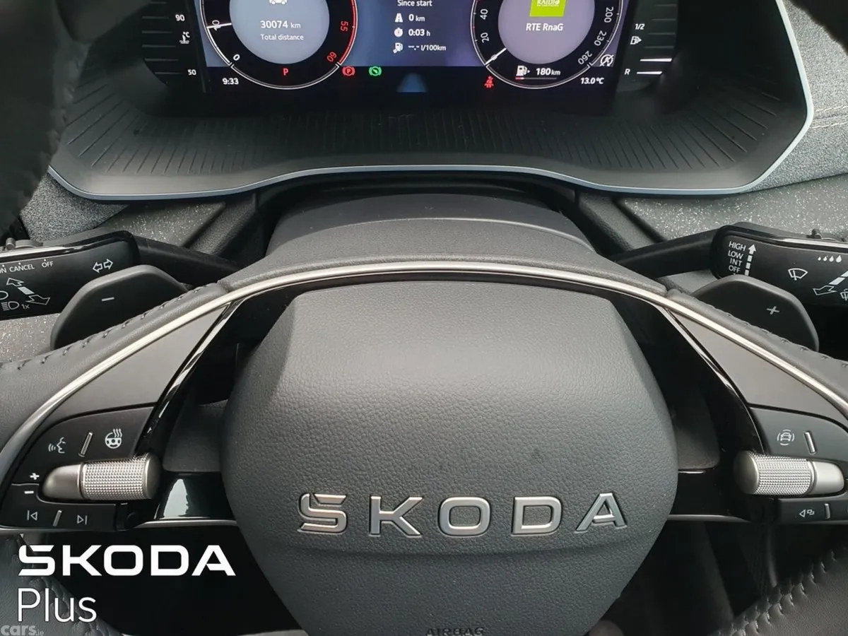 Skoda Octavia Hatchback, Diesel, 2025, Grey