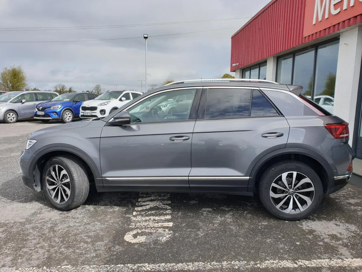 Volkswagen T-Roc SUV, Petrol, 2023, Grey