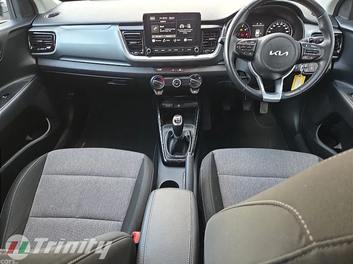 Kia Stonic SUV, Petrol, 2024, White