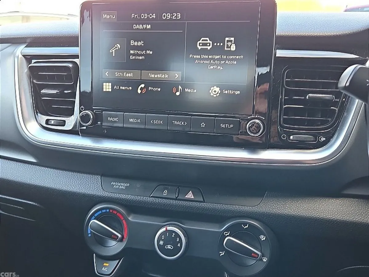 Kia Stonic SUV, Petrol, 2024, White