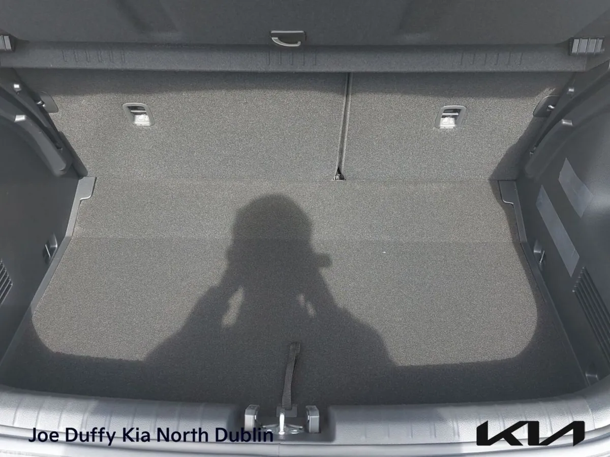 Kia Stonic Estate, Petrol Hybrid, 2026, Grey