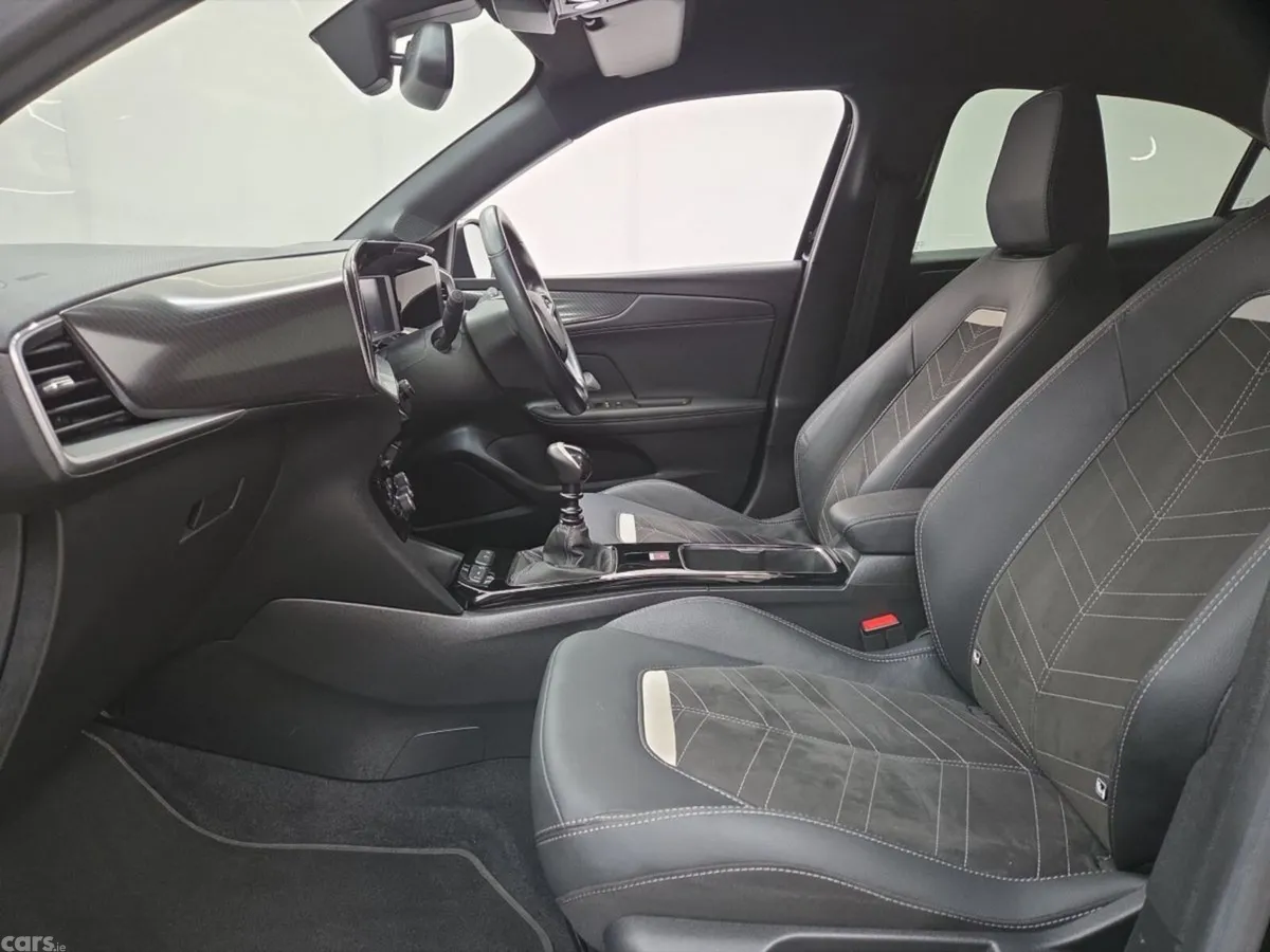Opel Mokka SUV, Petrol, 2023, Black