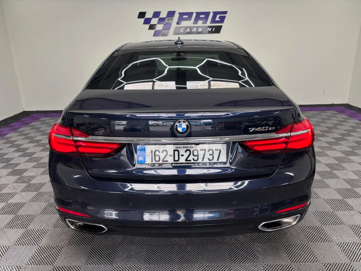 BMW 7-Series Saloon, Petrol Plug-in Hybrid, 2016, Blue