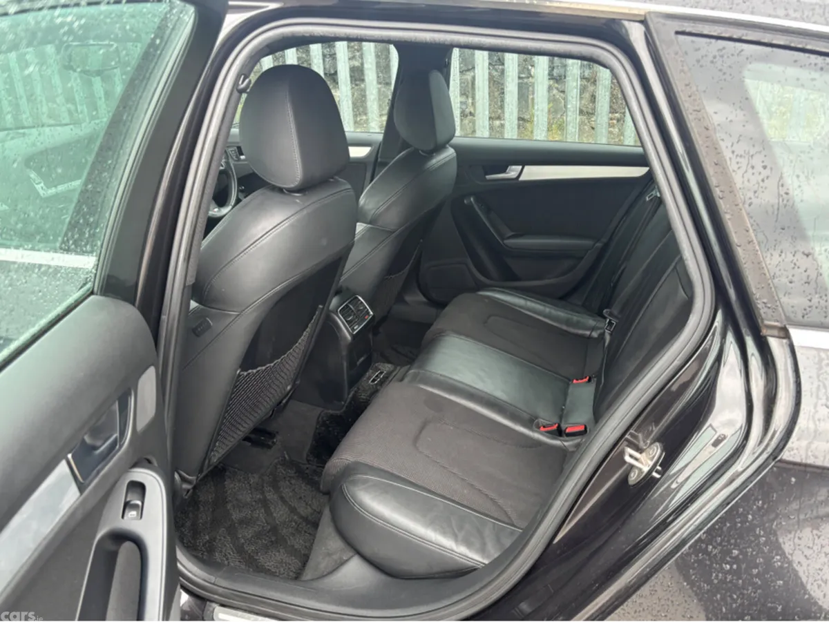 Audi A4 Estate, Petrol, 2010, Black