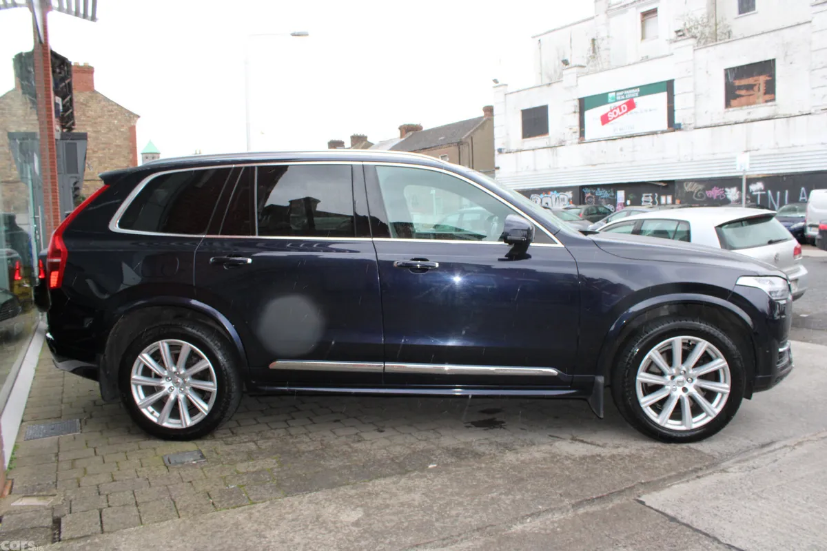 Volvo XC90 SUV, Petrol Plug-in Hybrid, 2019, Blue